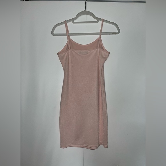 BABY PINK SNATCHED DRESS - Picture 4 of 6